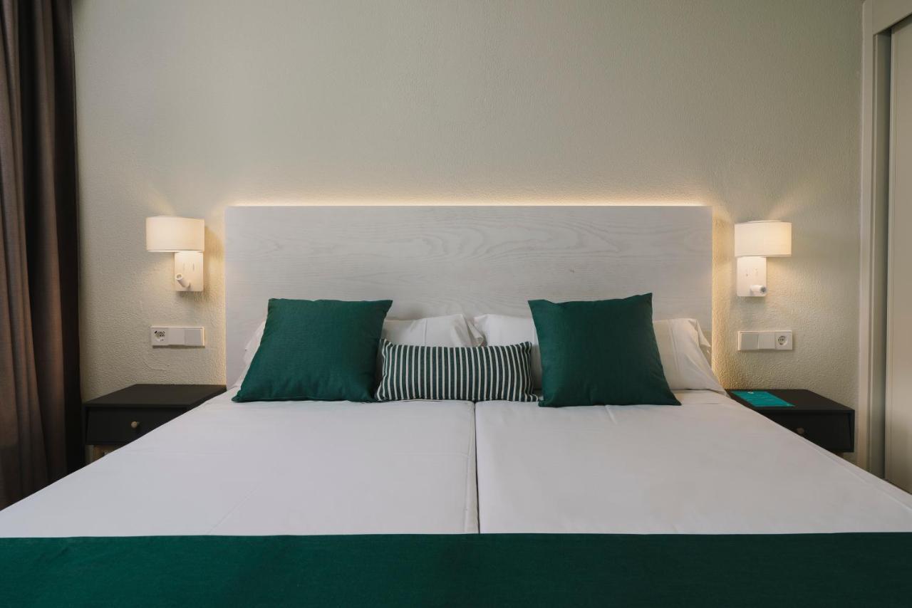 Aluasun Far Menorca Aparthotel С'Алгар Екстериор снимка