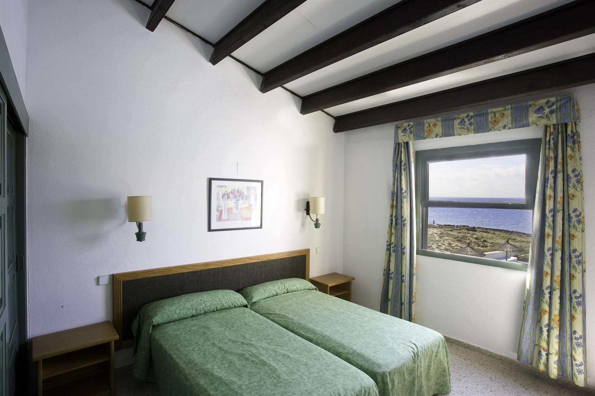Aluasun Far Menorca Aparthotel С'Алгар Екстериор снимка